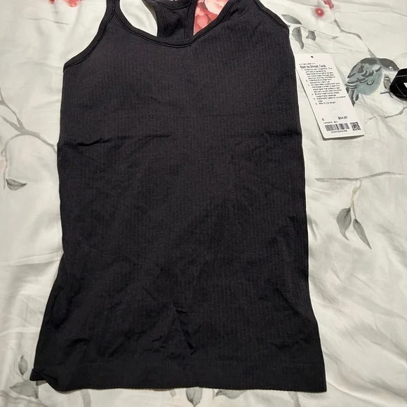 Lululemon Ebb to Street Tank Size 6 - Picture 4 of 6
